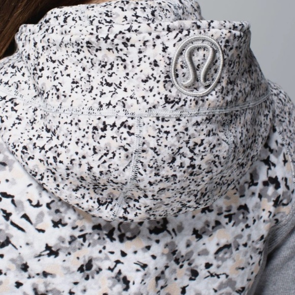 Lululemon Scuba Hoodie II - Picture 6 of 11